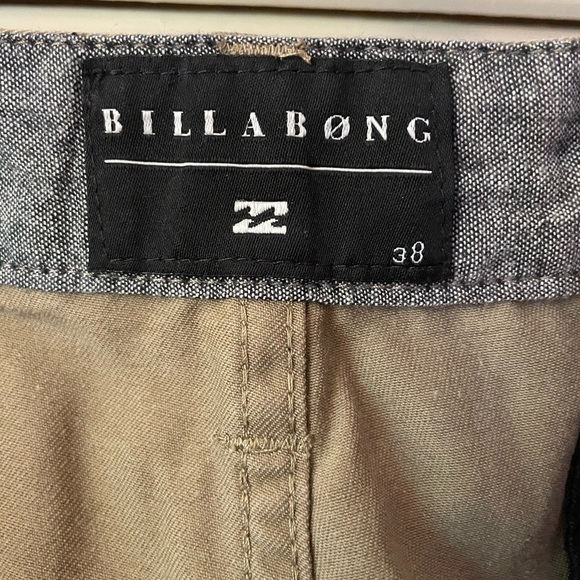 Men’s Billabong shorts 10 1/2” inseam - Picture 3 of 3